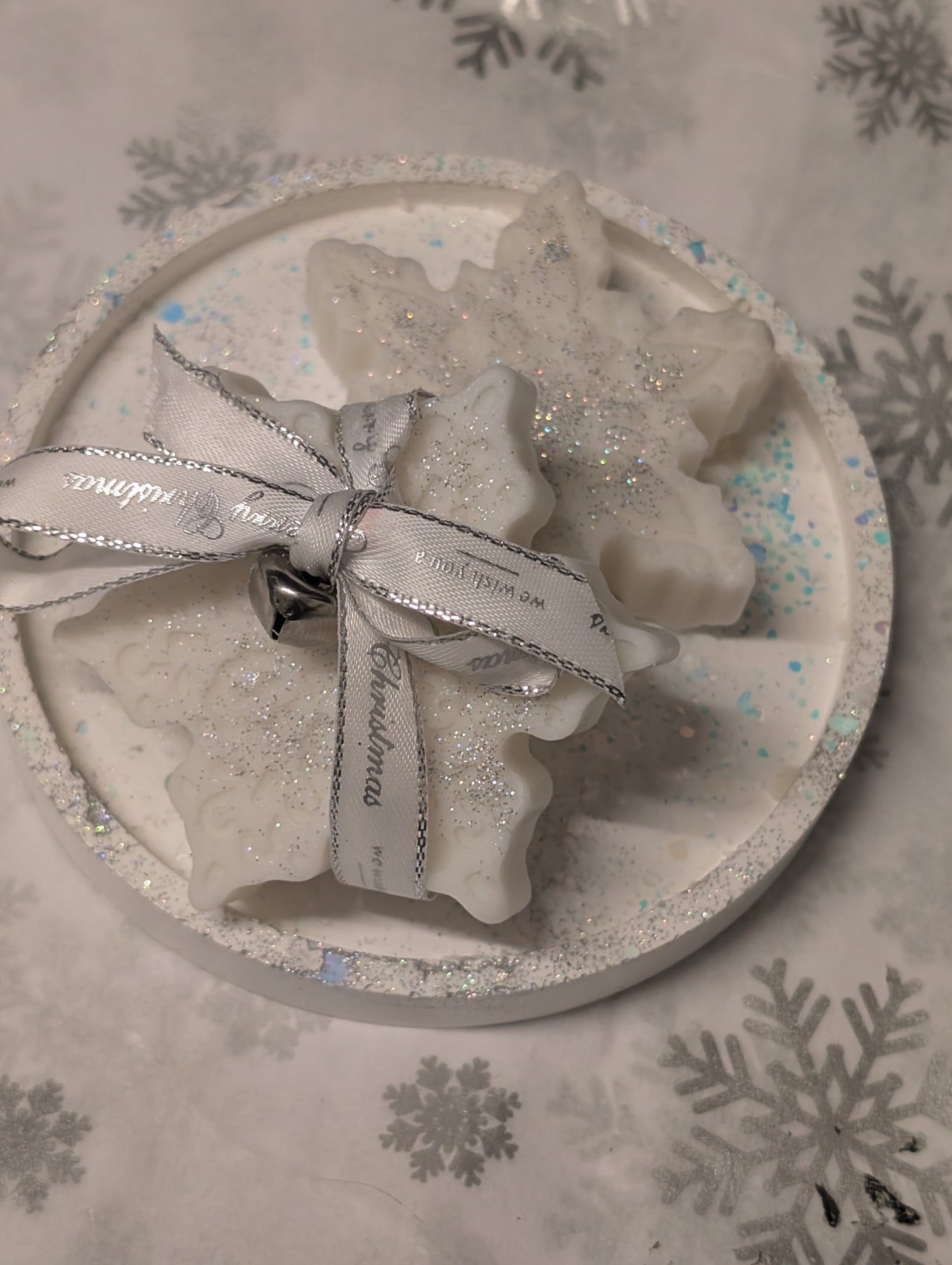 First Snow – Limited Edition Winter Gift Set
Handmade | Available in Gold or Silver/Blue Finish