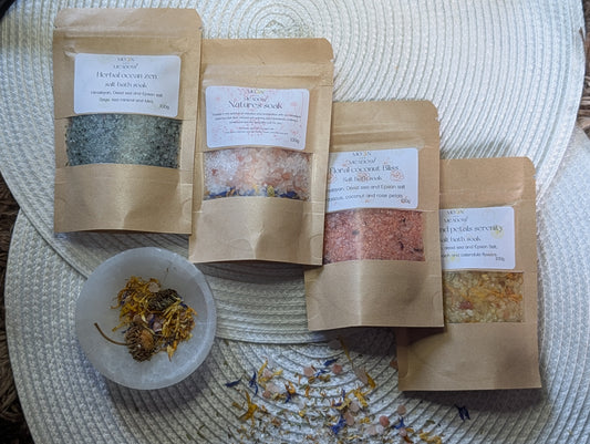 Relaxing bath salts collection