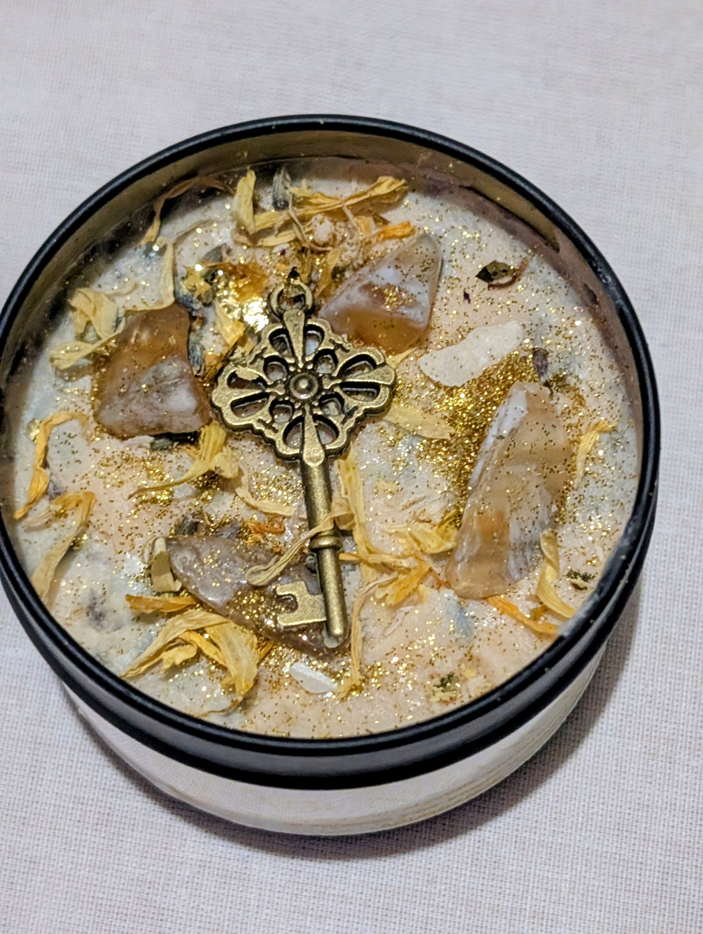 ABUNDANCE Melt and Manifest scoopable wax melt